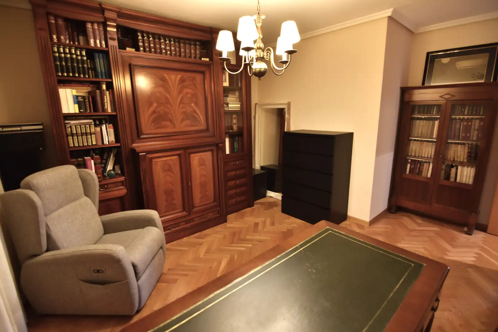 Sala de estar de Casa o chalet en venta en Bergondo con Calefacción, Jardín privado y Parquet