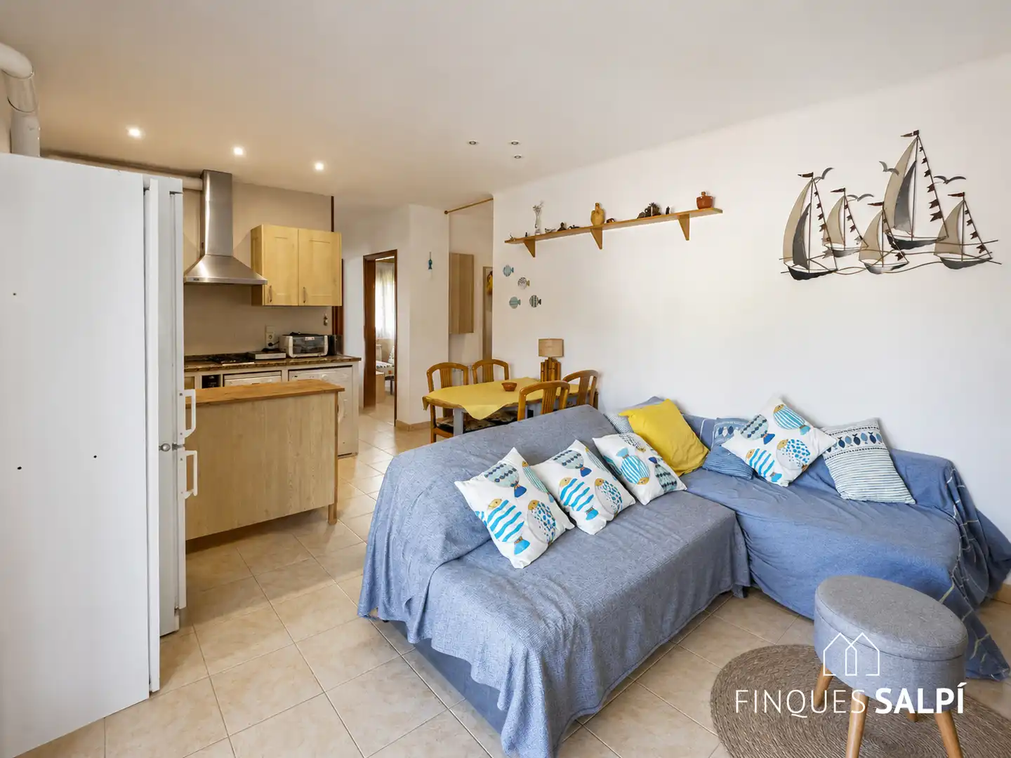Wohnzimmer von Wohnungen zum Verkauf in L'Escala mit Terrasse, Abstellraum und Möbliert