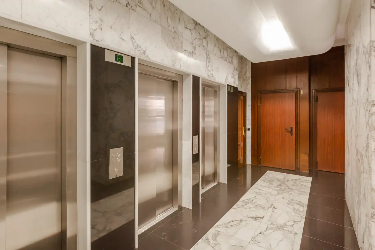 Piso en venta en  Pamplona / Iruña con Calefacción, Parquet y Trastero