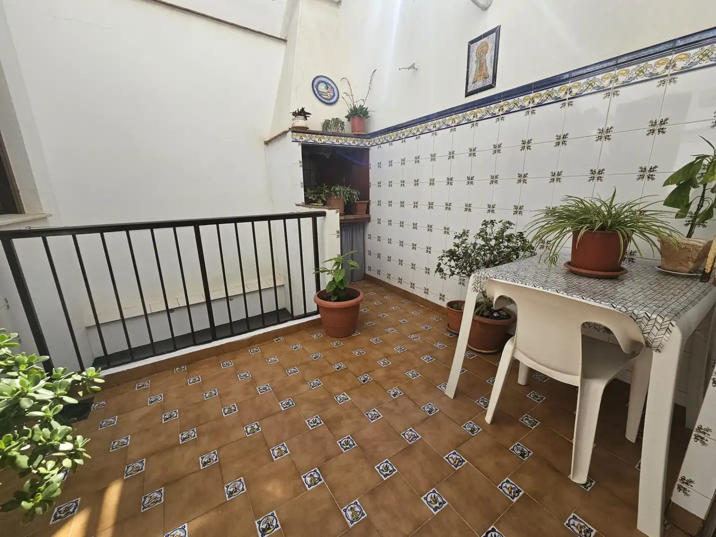 Houses for sale in Sueca  with Air Conditioner, Terrace and Storage room