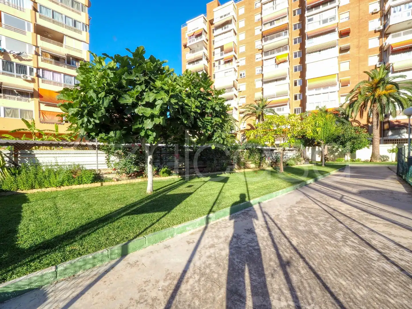 Exterior view of Flat for sale in Benidorm  with Air Conditioner and Community pool