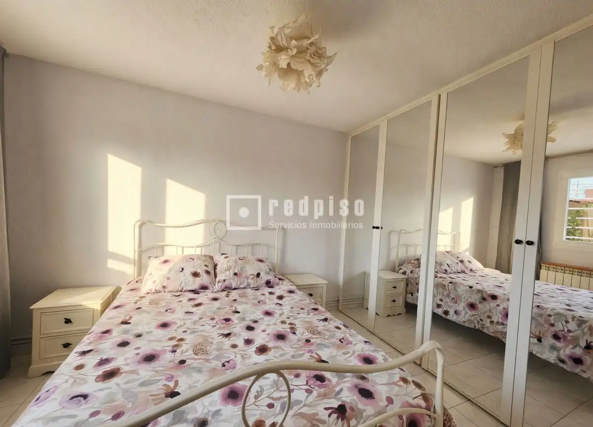 Habitación de Ático en venta en Alcorcón con Aire acondicionado, Calefacción y Terraza