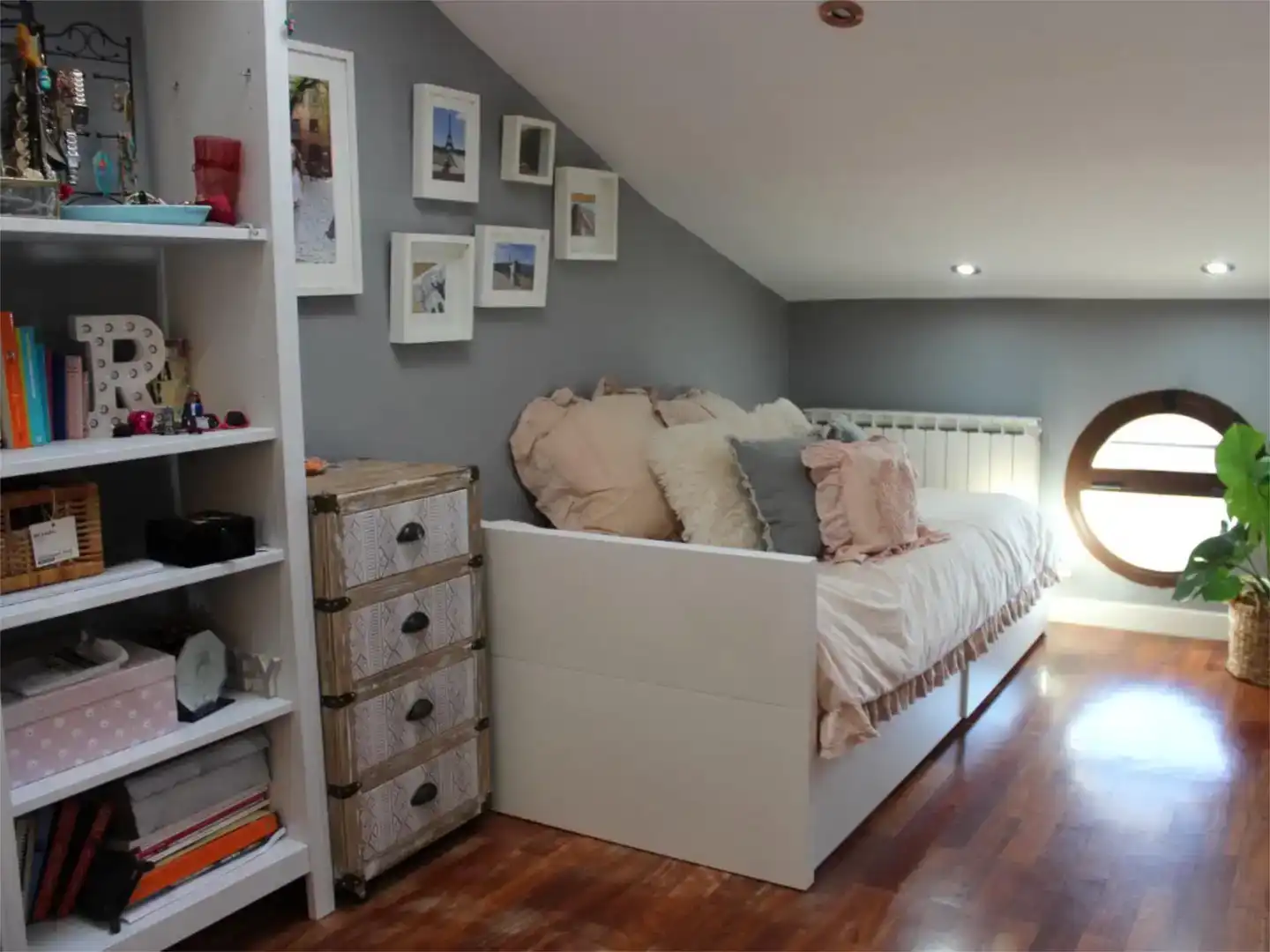 Habitación de Dúplex en venta en  Jaén Capital con Aire acondicionado y Balcón