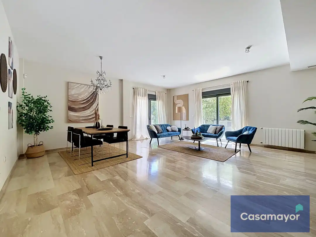 Sala d'estar de Casa o xalet en venda en Alicante / Alacant amb Aire condicionat, Calefacció i Jardí privat