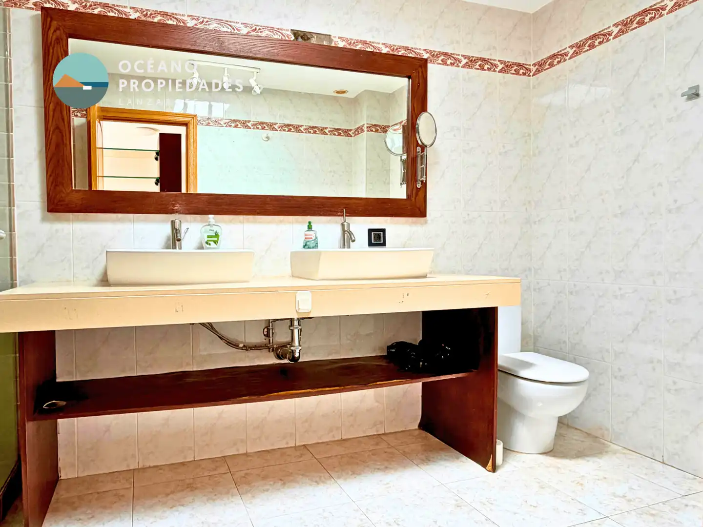 Bathroom of Flat for sale in Teguise  with Terrace, Balcony and Community pool