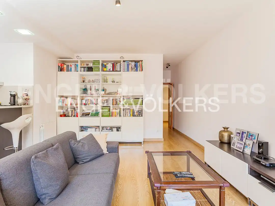 Living room of Flat for sale in  Barcelona Capital  with Air Conditioner, Heating and Terrace