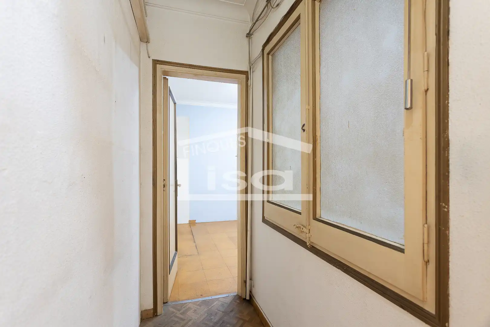 Habitación de Piso en venta en Barcelona con Calefacción, Trastero y Balcón
