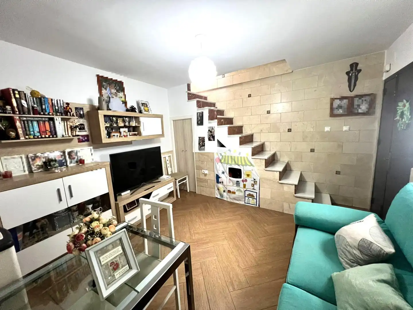 Houses for sale in Ubrique  with Air Conditioner and Balcony