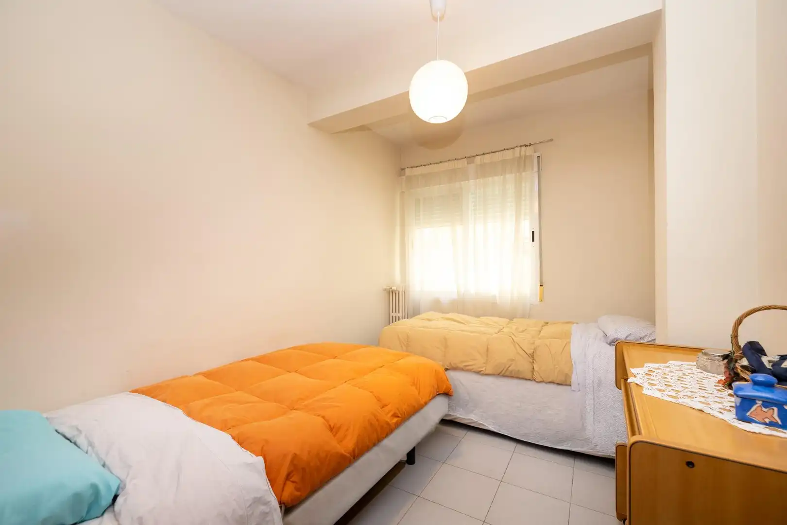 Habitación de Piso en venta en Granada