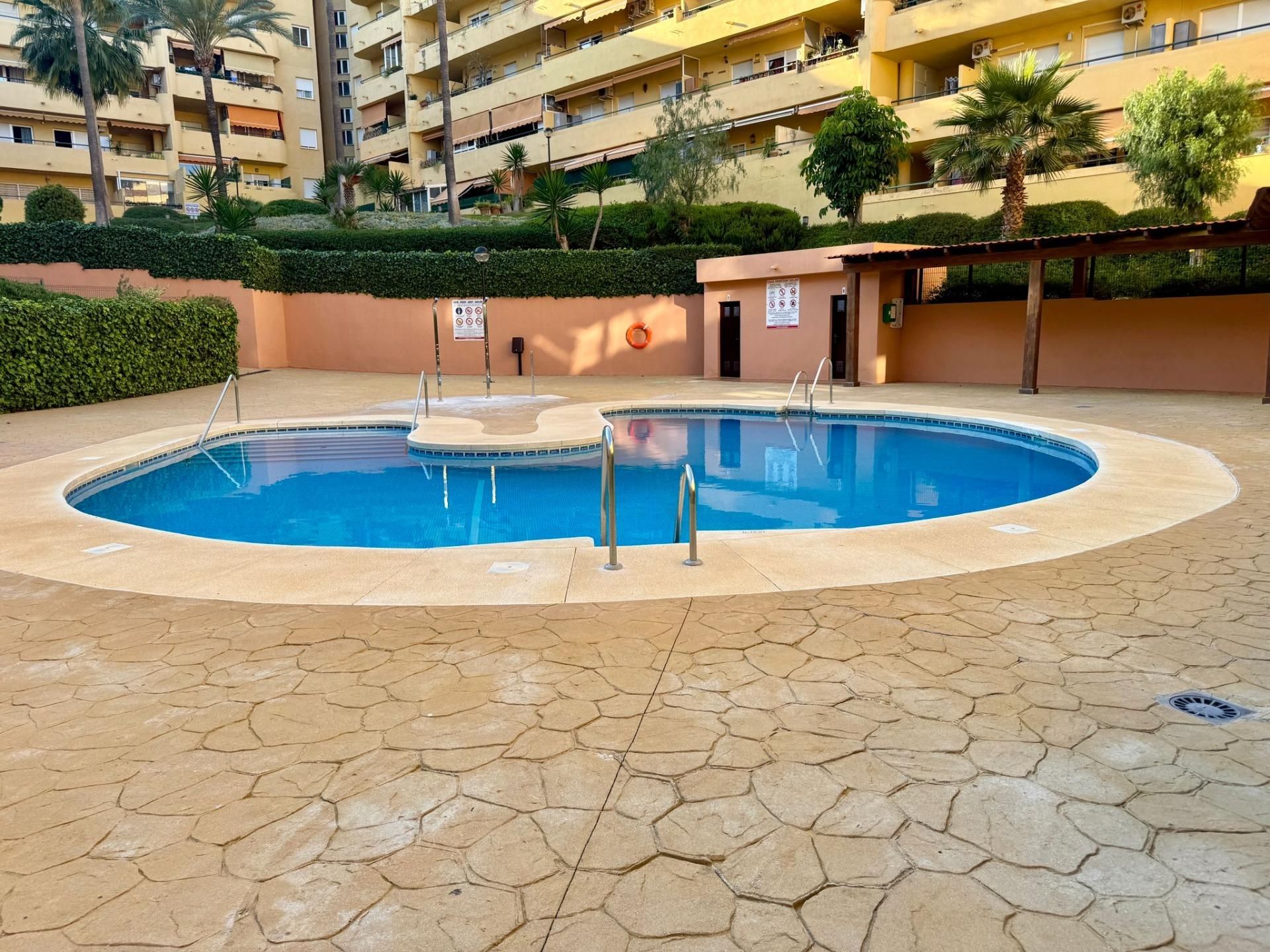 Swimming pool of Apartment for sale in Fuengirola  with Private garden, Terrace and Community pool