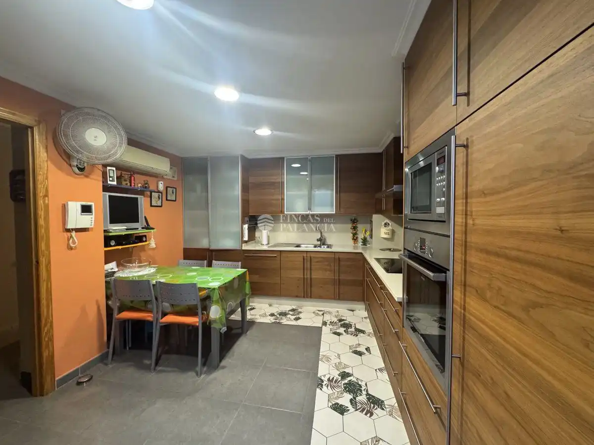 Cocina de Casa o chalet en venta en Soneja con Aire acondicionado, Calefacción y Terraza