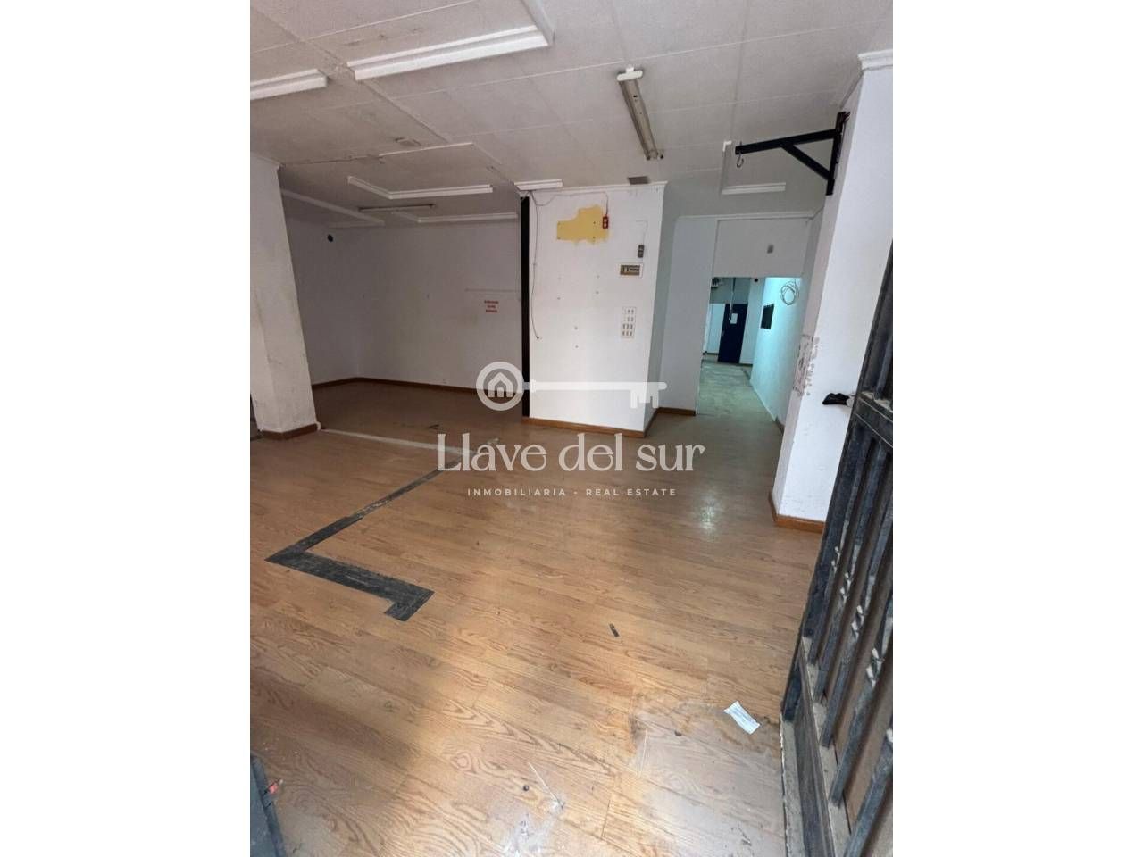 Local de lloguer a Calle Carlos Marín Menú, Casco Antiguo