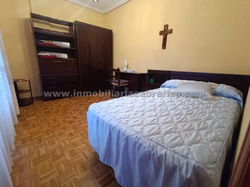 Bedroom of Flat for rent in  Logroño  with Heating, Parquet flooring and Terrace