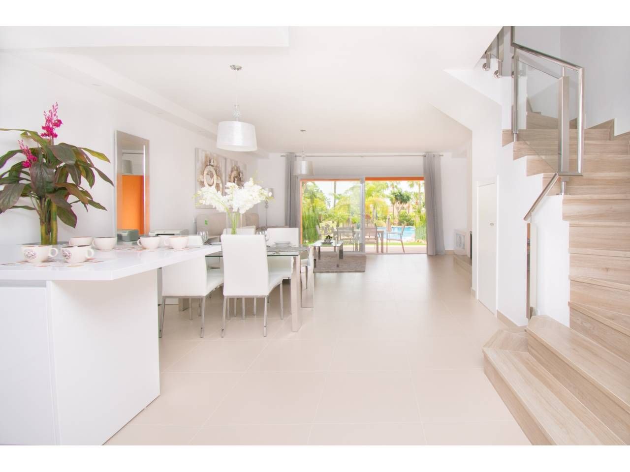 Dining room of House or chalet for sale in Estepona  with Air Conditioner, Heating and Terrace