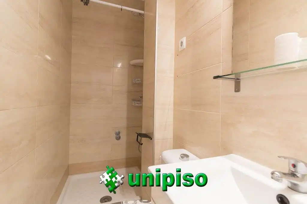 Bany de Pis en venda en Getafe amb Aire condicionat, Calefacció i Terrassa