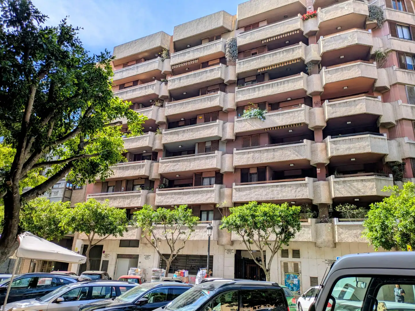 Vista exterior de Pis en venda en Valencia amb Moblat i Balcó