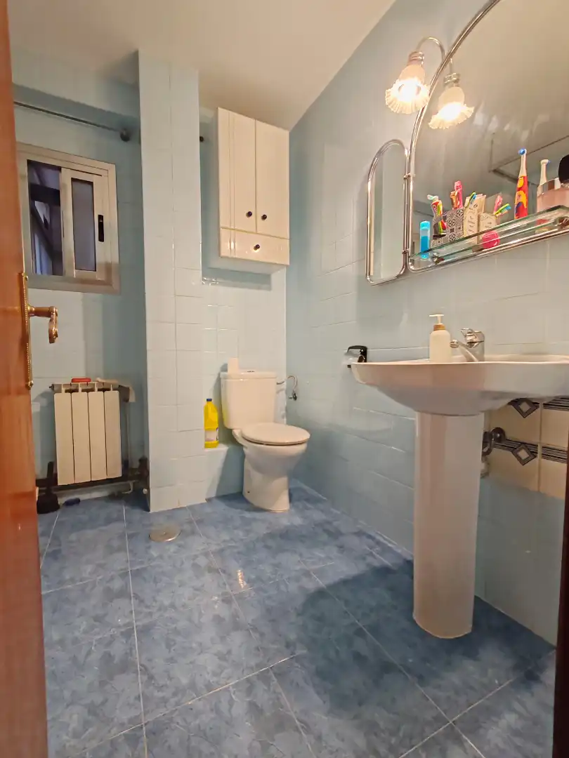 Baño de Piso en venta en Fuenlabrada con Calefacción