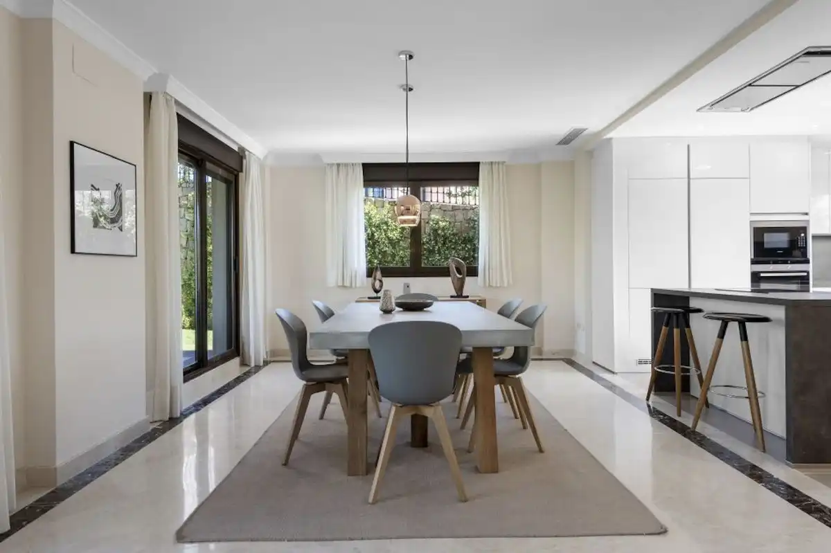 Comedor de Casa o chalet en venta en Estepona con Aire acondicionado, Jardín privado y Terraza