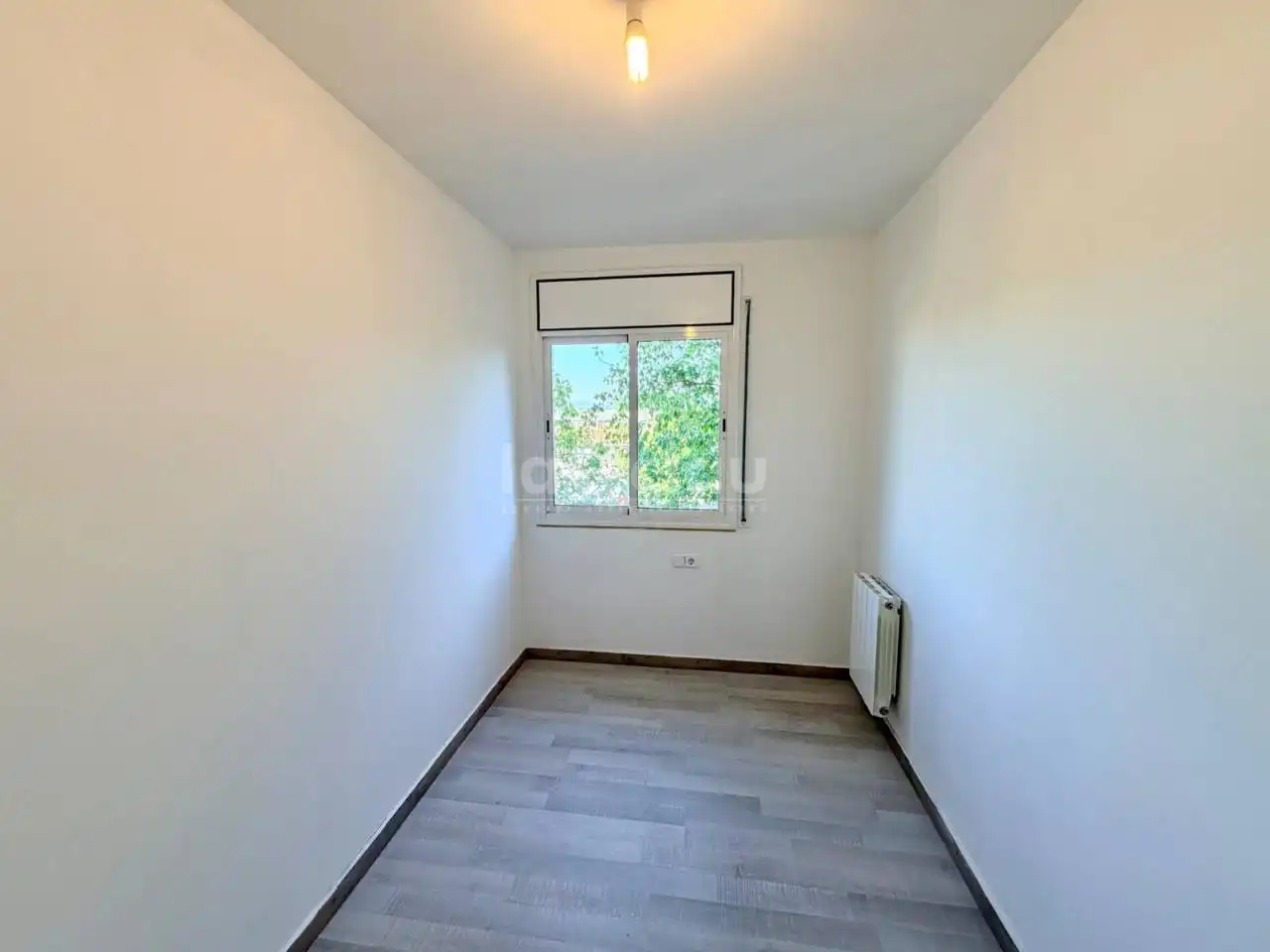 Dormitori de Apartament en venda en Vic amb Calefacció