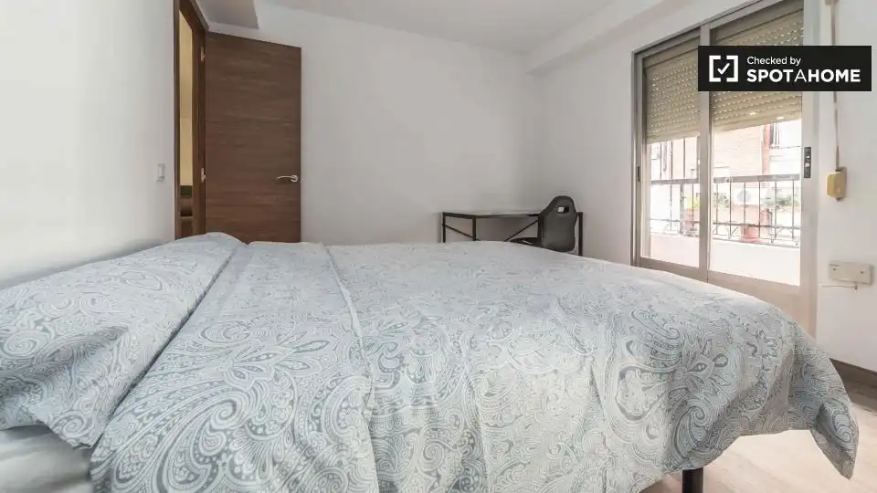 Habitación en Trinitat