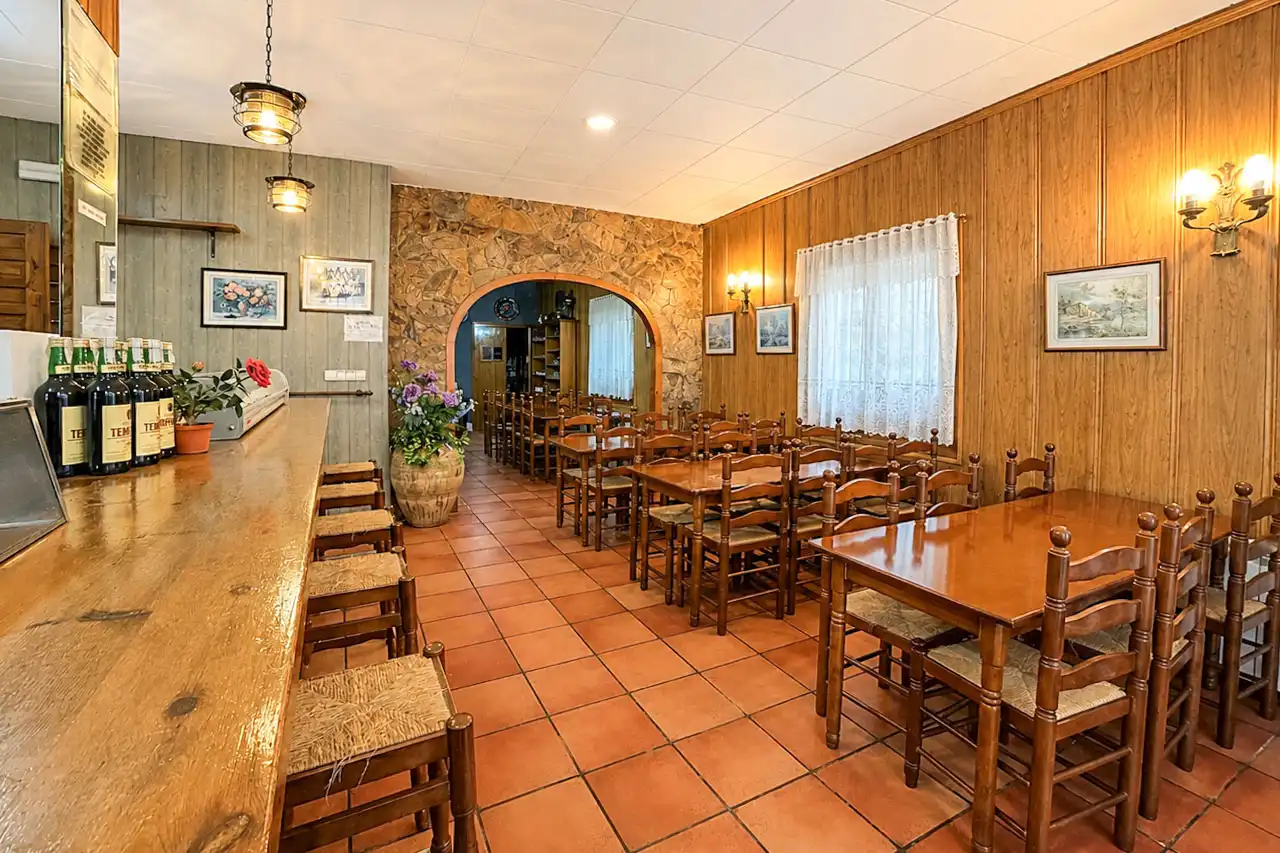 Hotel in vendita a Carrer de la Vall de Boí 8, imagen 5
