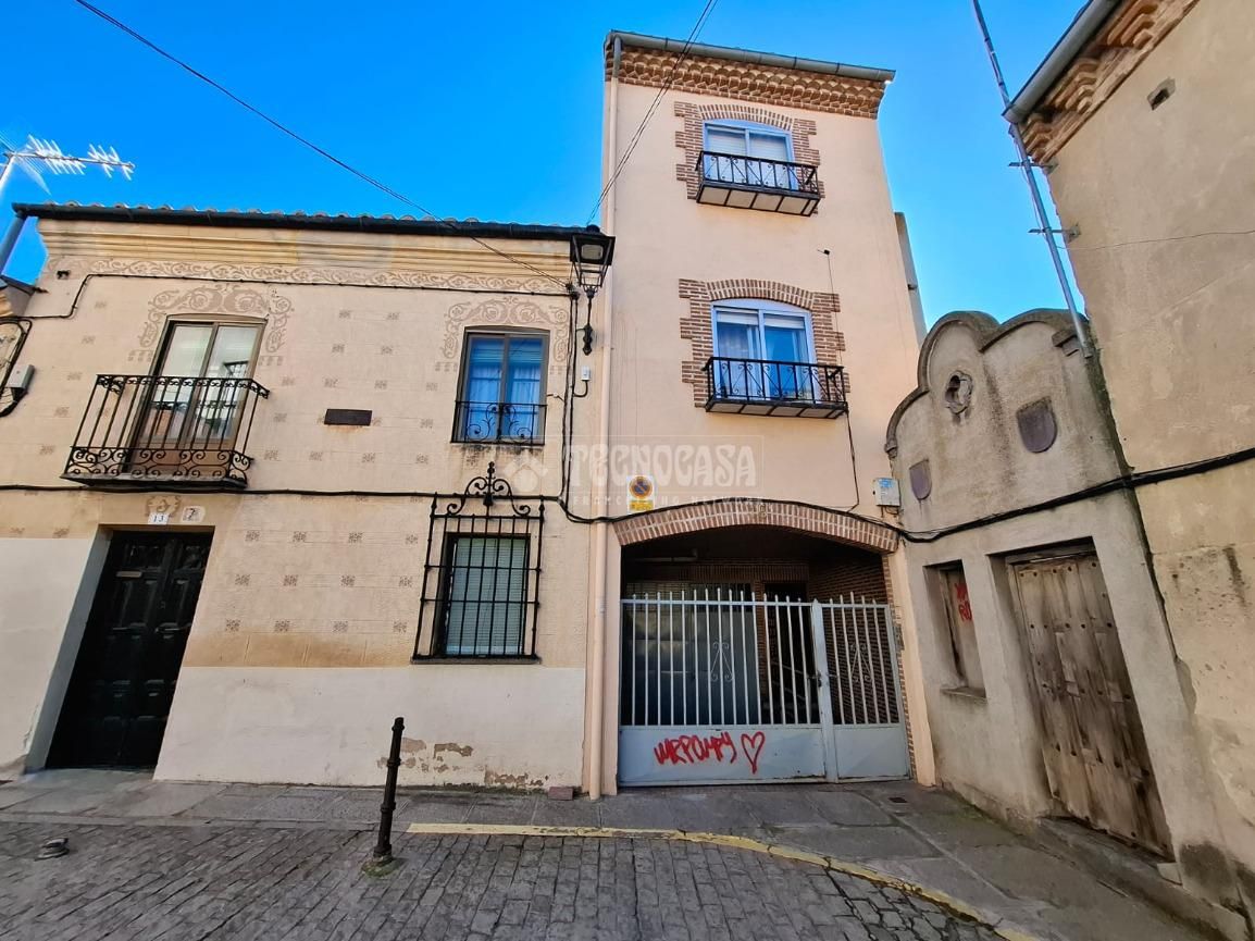 Single-family semi-detached for sale in Murallas