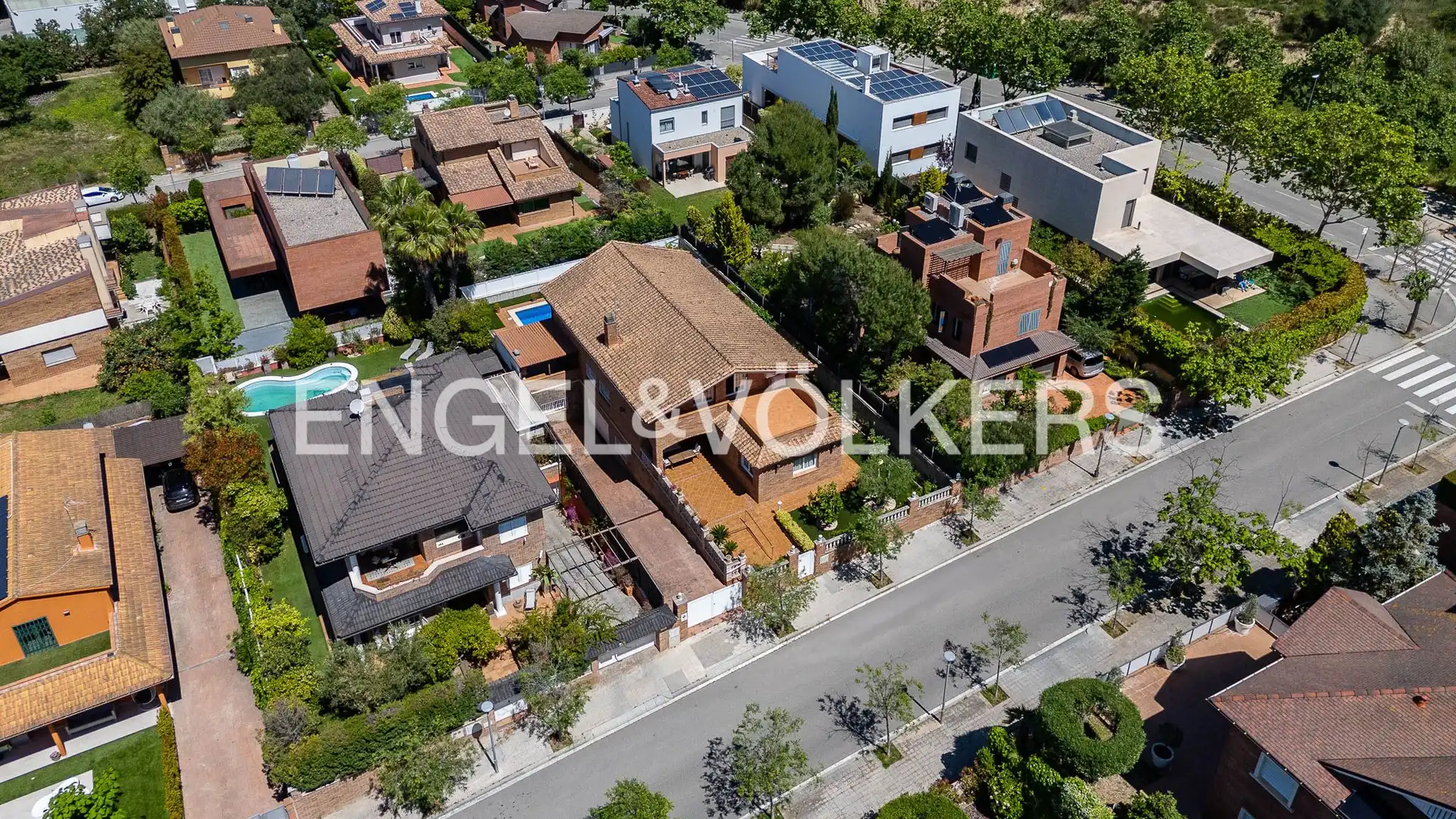 Vista exterior de Casa o chalet en venta en Molins de Rei con Aire acondicionado, Calefacción y Jardín privado