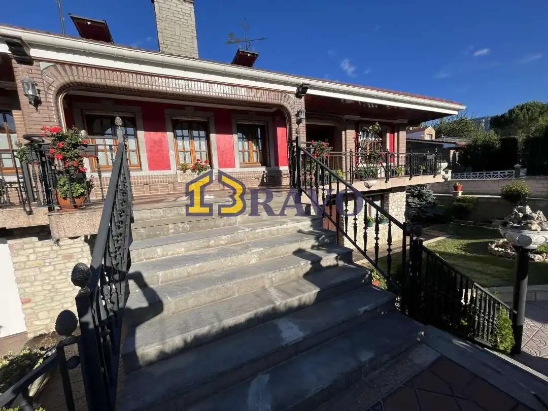 Vista exterior de Casa o chalet en venta en Valle de Mena con Calefacción, Jardín privado y Terraza