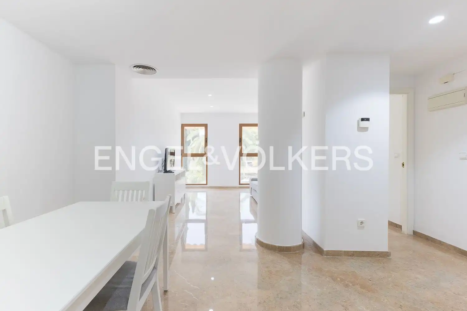 Dining room of Flat for rent in Valencia  with Air Conditioner, Heating and Swimming Pool