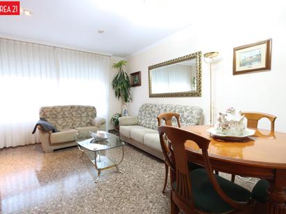 Living room of Flat for sale in La Pobla de Vallbona  with Air Conditioner, Storage room and Balcony