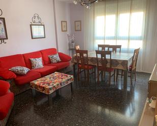 Sala d'estar de Pis en venda en Villena amb Aire condicionat