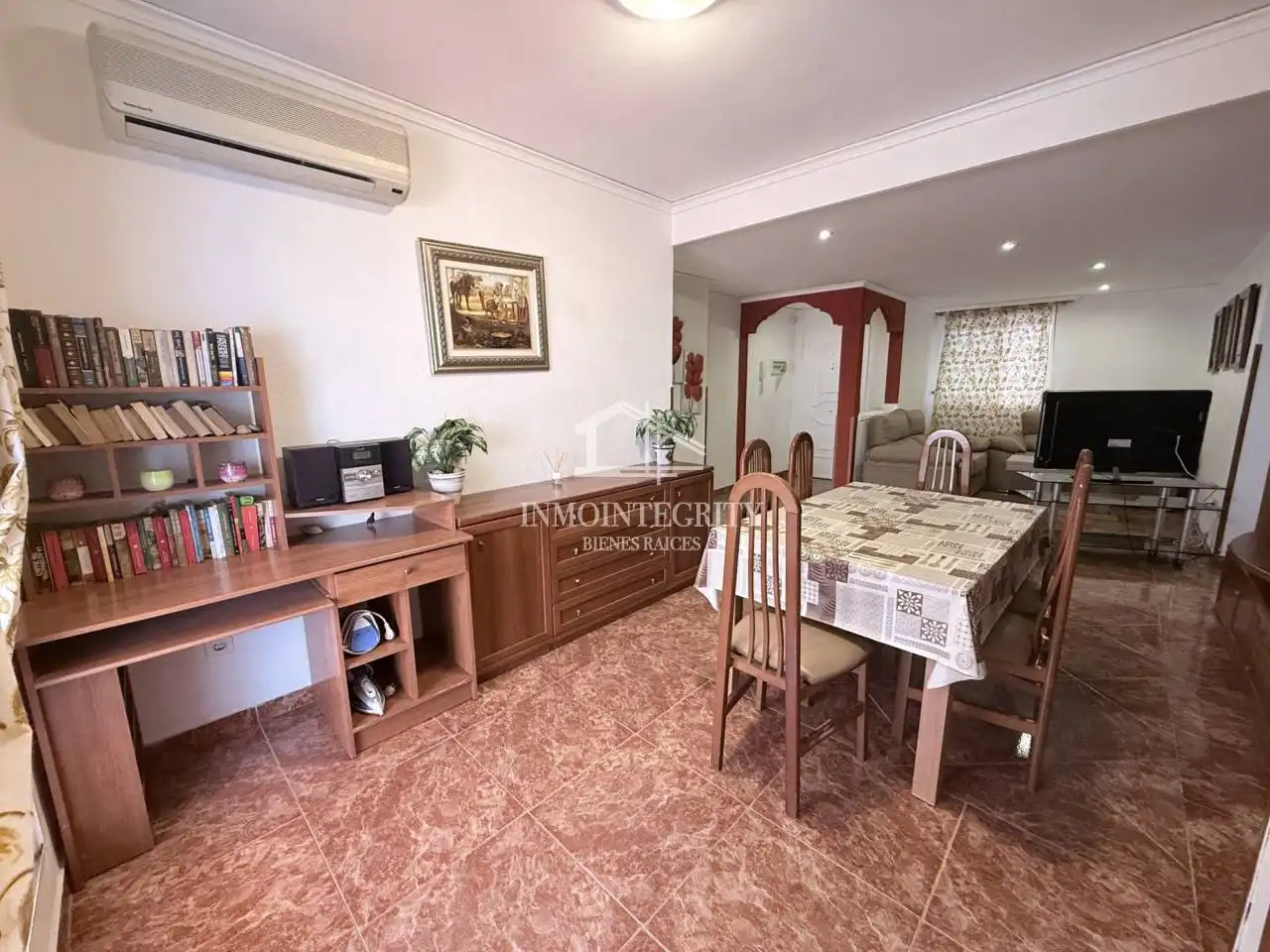 Sala d'estar de Apartament en venda en Oropesa del Mar / Orpesa amb Aire condicionat, Terrassa i Moblat