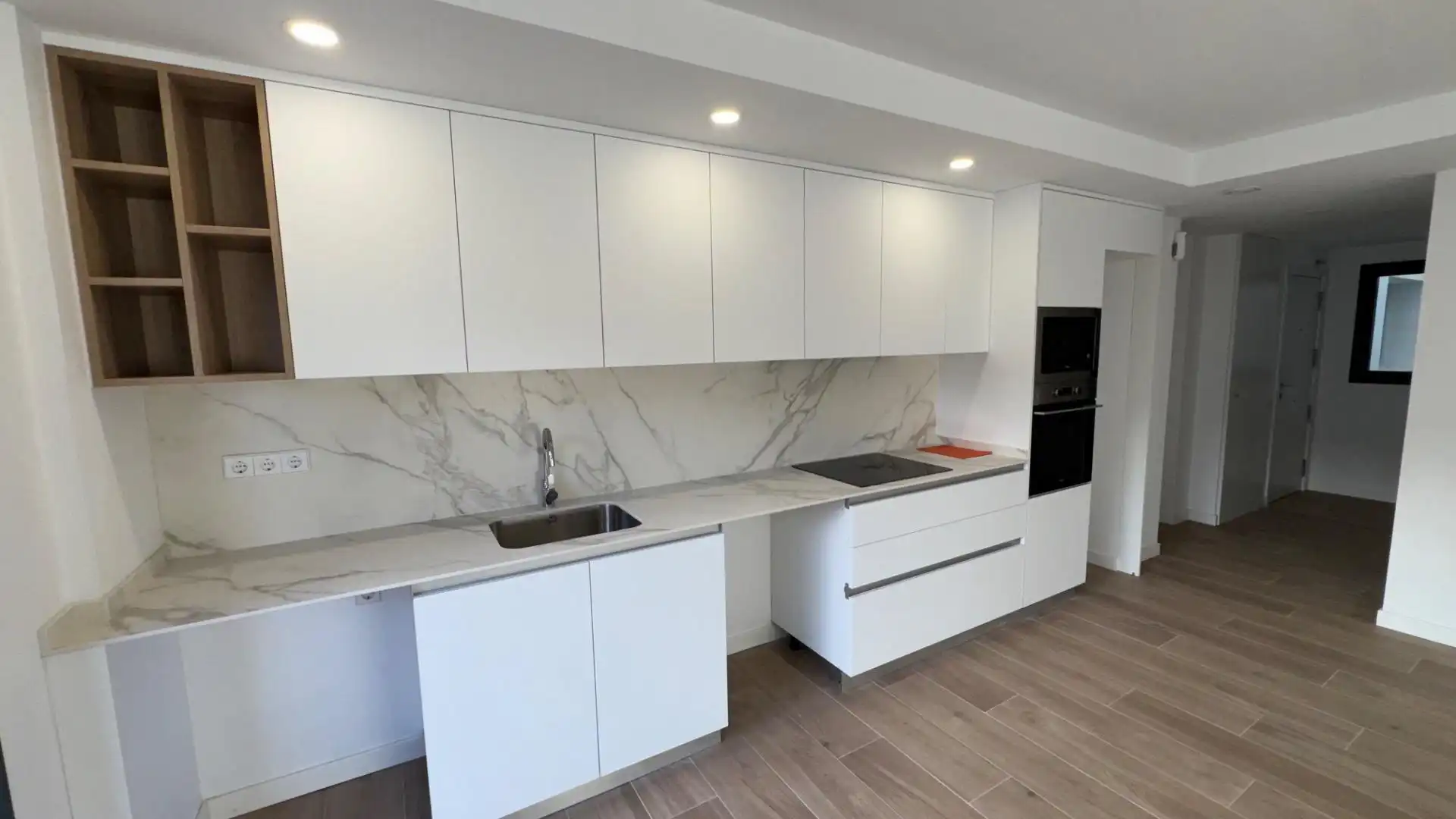 Kitchen of Flat for sale in Pineda de Mar  with Air Conditioner, Heating and Parquet flooring