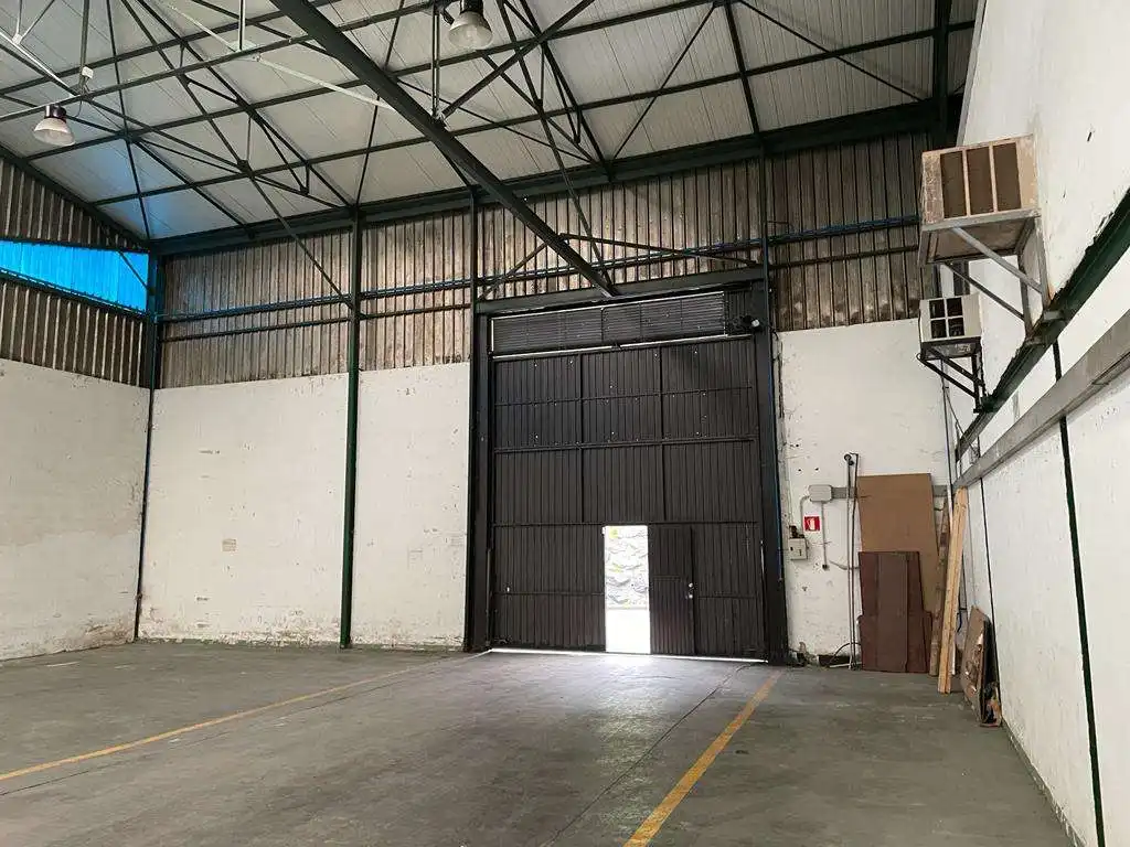 Fabrikhallen zur Miete in Asteasu