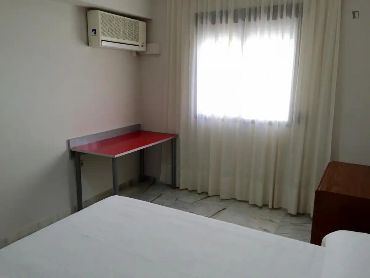 Zimmer in Ciudad Jardín - Zoco