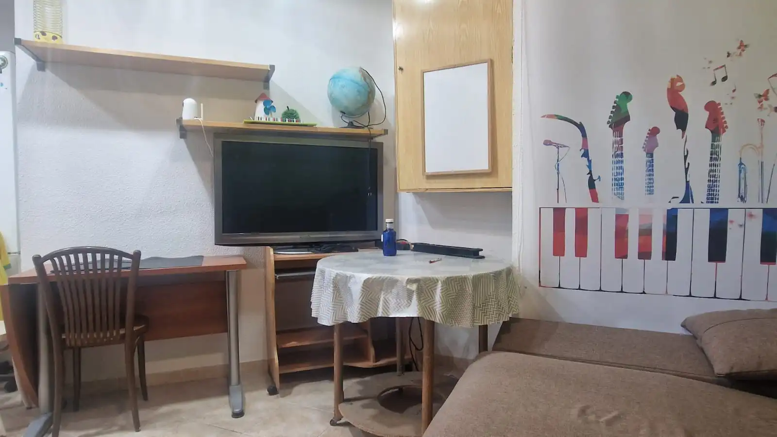 Living room of Flat for sale in Córdoba  with Air Conditioner, Private garden and Alarm
