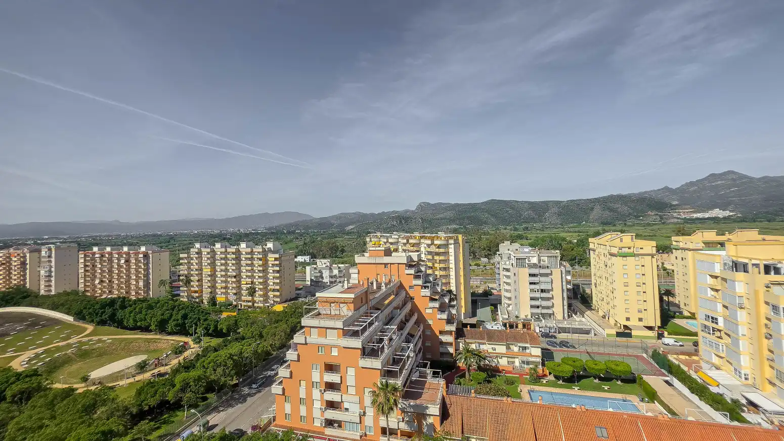 Vista exterior de Pis en venda en Gandia amb Aire condicionat, Calefacció i Jardí privat