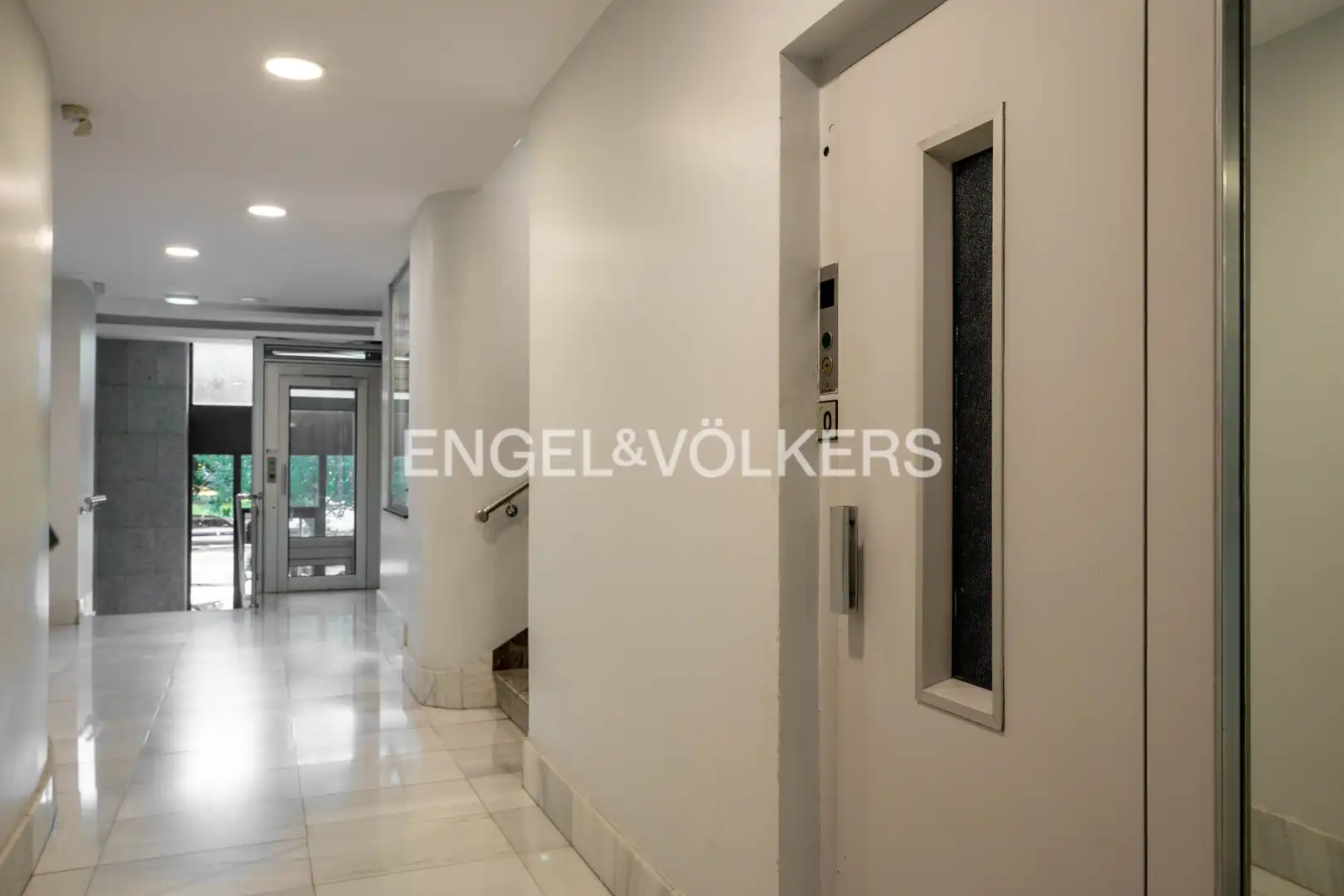 Piso en venta en Donostia - San Sebastián  con Calefacción, Parquet y Trastero