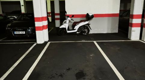 Foto 2 von Garage zur Miete in Avenida de José Manuel Palacio Álvarez, 44, El Natahoyo, Gijón