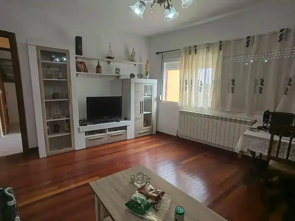 Sala de estar de Casa o chalet en venta en Monterroso con Jardín privado, Piscina y Amueblado
