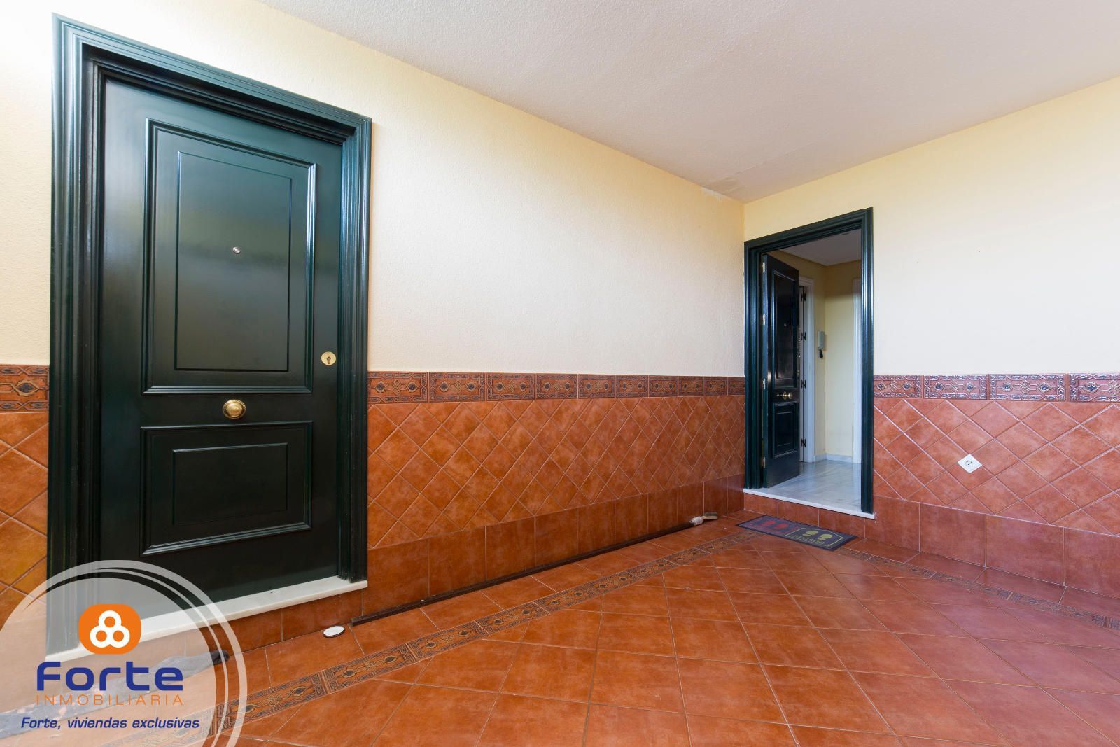 Single-family semi-detached to rent in  Córdoba Capital  with Air Conditioner and Heating