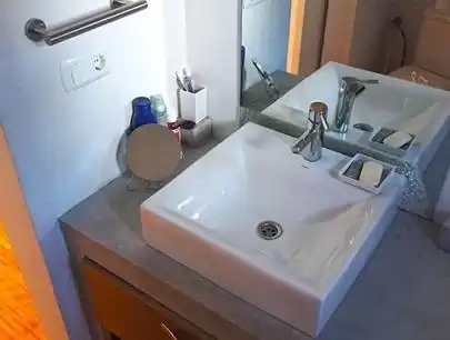 Badezimmer von Dachboden zum Verkauf in Málaga mit Klimaanlage, Terrasse und Balkon