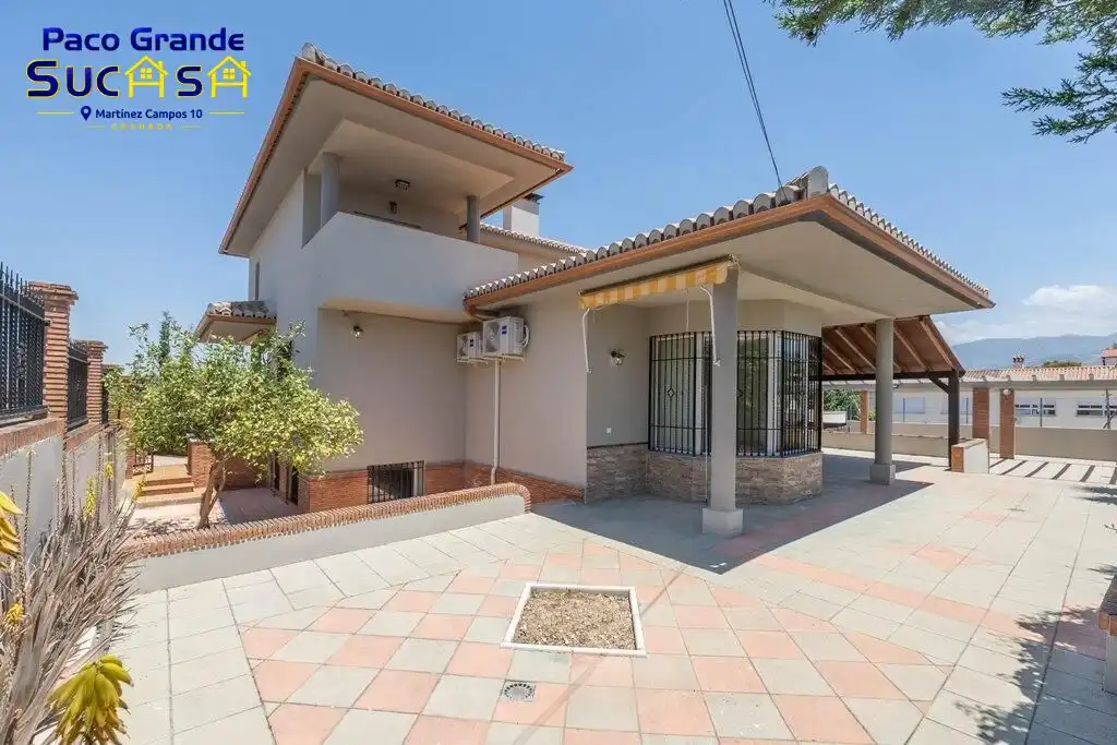 Villa zum Verkauf in Calle Calle Reina Sofía 31