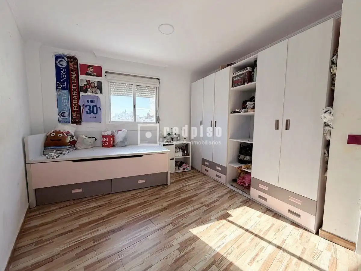 Dormitori de Casa o xalet de lloguer en Málaga amb Aire condicionat i Terrassa