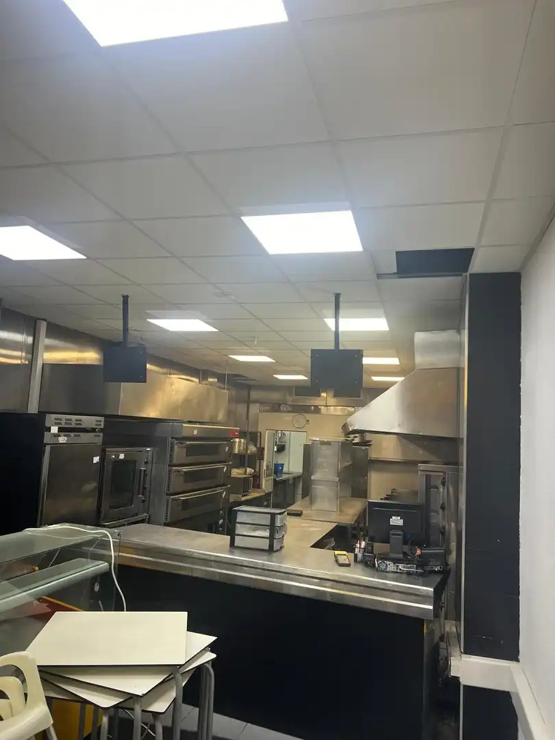 Cocina de Local en venta en Benidorm con Aire acondicionado