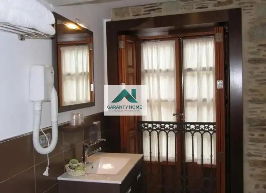 Badezimmer von Gebäude zum Verkauf in Ribadeo