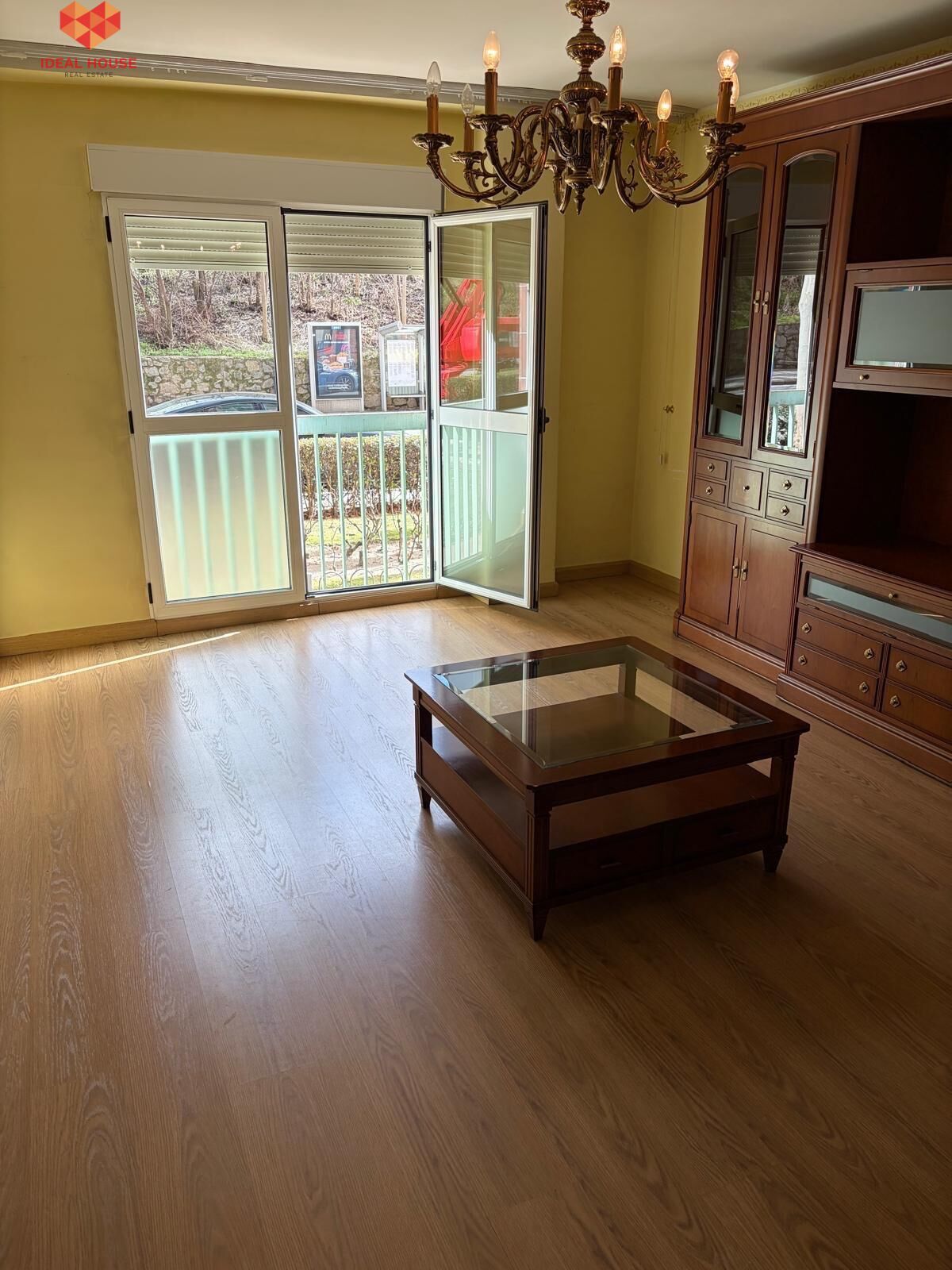 Living room of Planta baja for sale in Segovia Capital  with Private garden, Furnished and Balcony