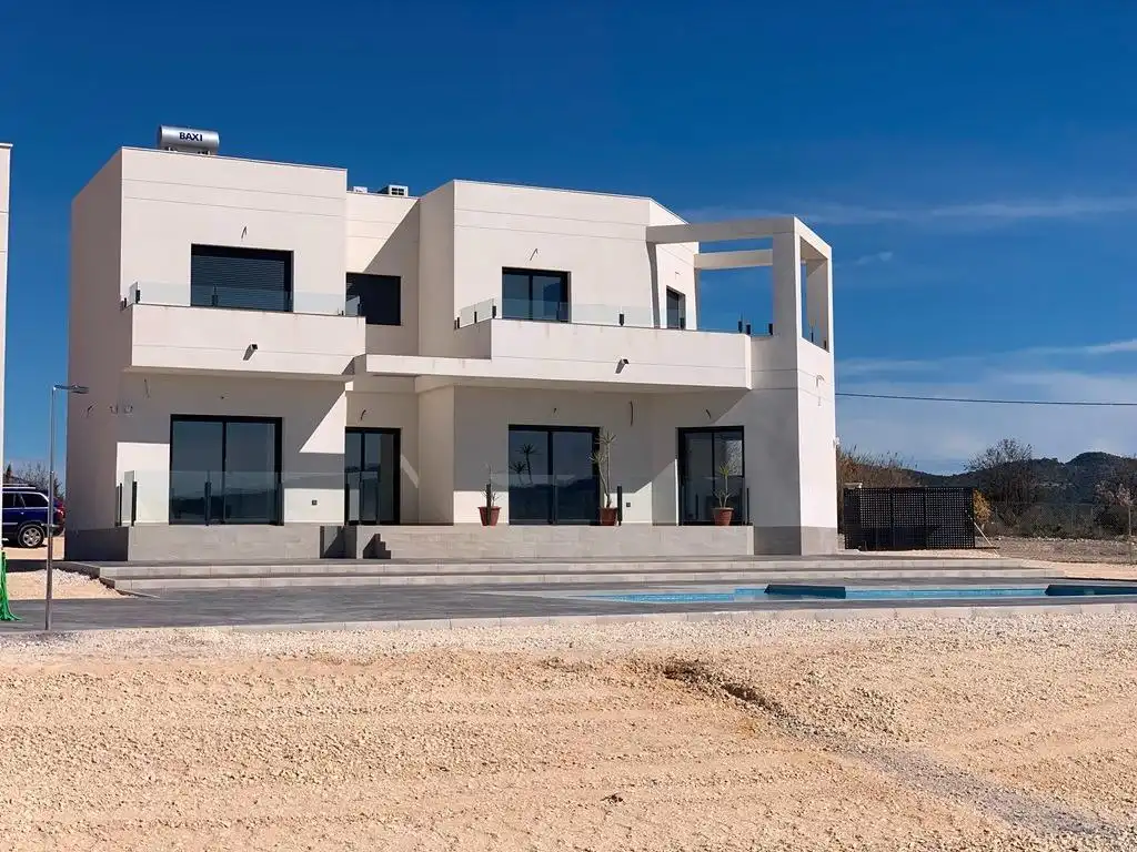 Chalet con piscina en venta en El Pinós / Pinoso, imagen 12