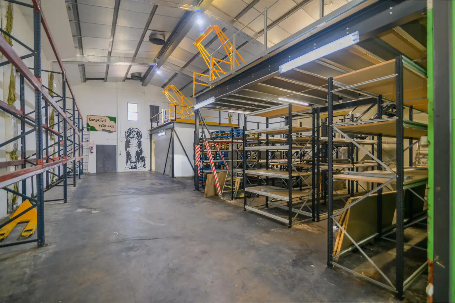 Fabrikhallen zur Miete in Viladecans