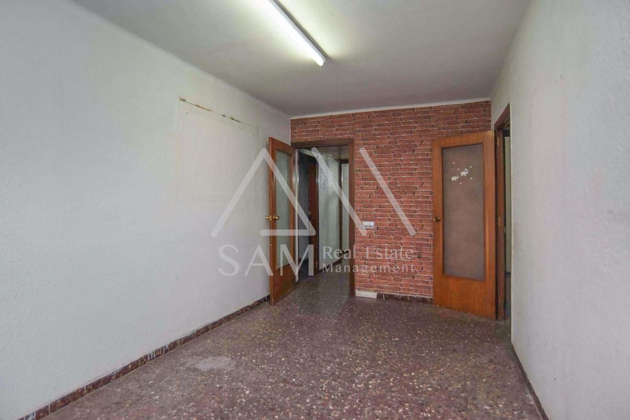 Flat for sale in Santa Coloma de Gramenet  with Balcony